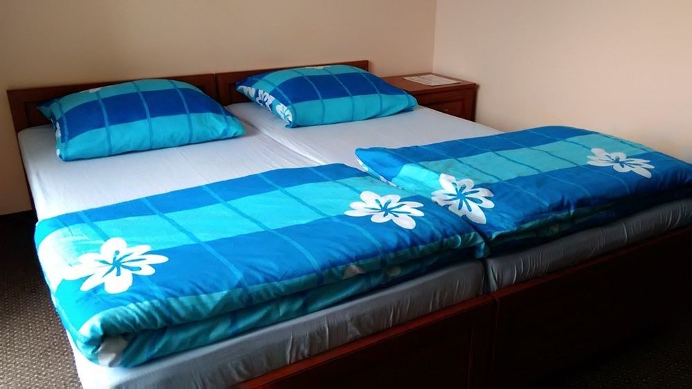 Dw Fantazja Bed & Breakfast Kolobrzeg Ngoại thất bức ảnh